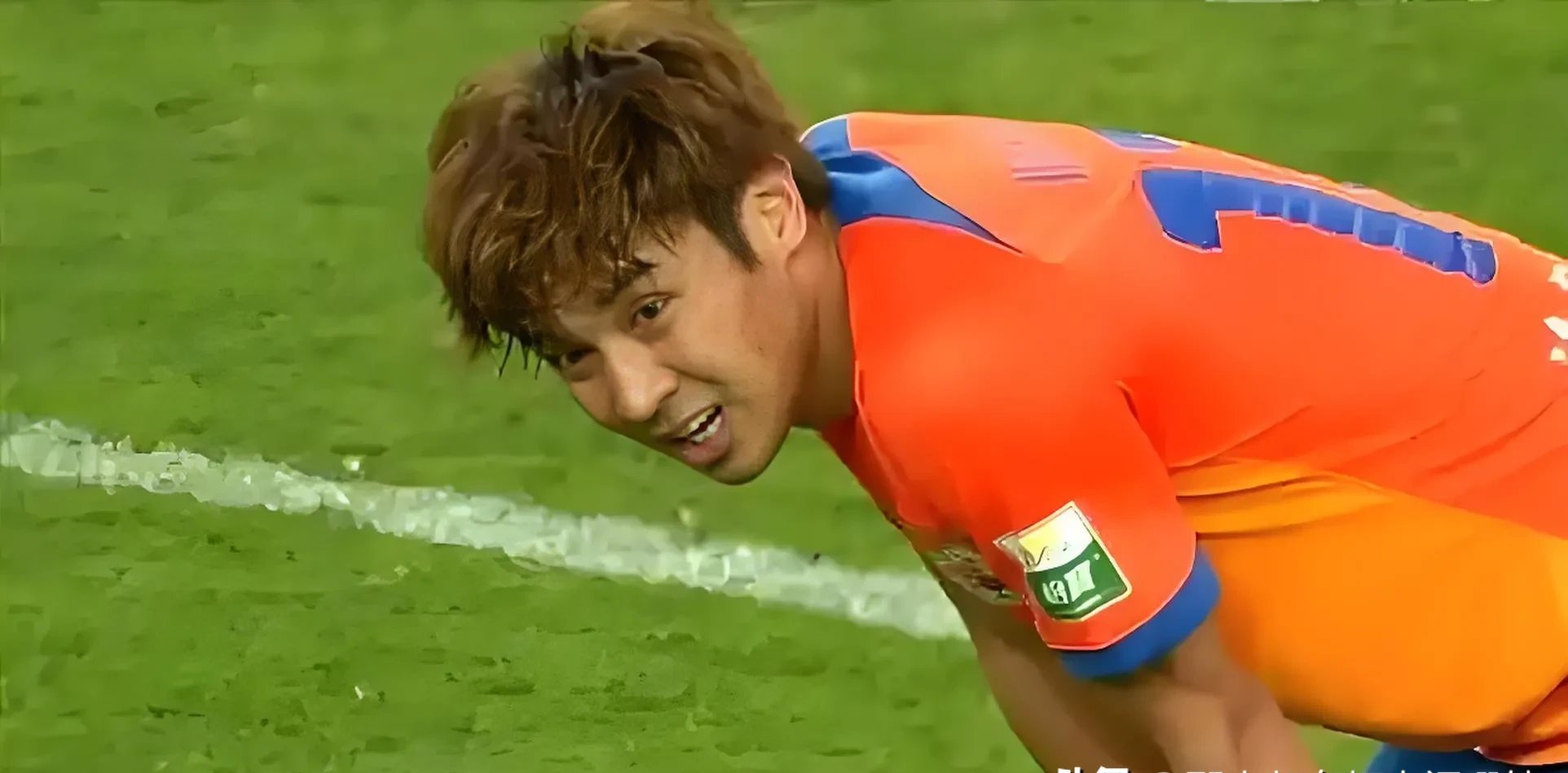 中超红牌！山东泰山队3-1胜武汉三镇！克雷桑进球无效！泽卡两球(中超 山东泰山)